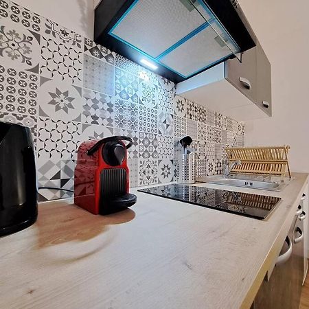 Verone, Charmant Studio Reims Extérieur photo
