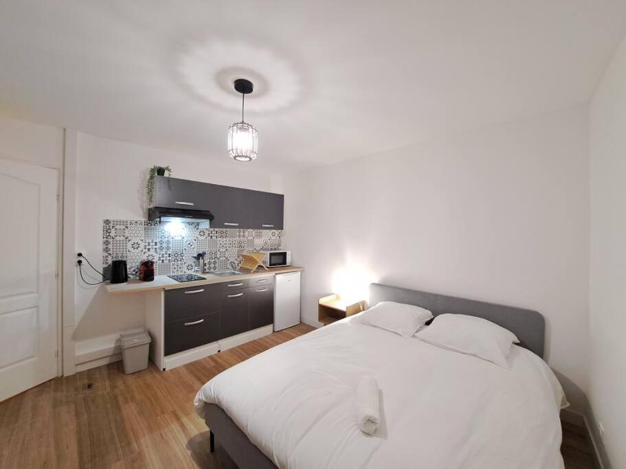 Verone, Charmant Studio Reims Extérieur photo